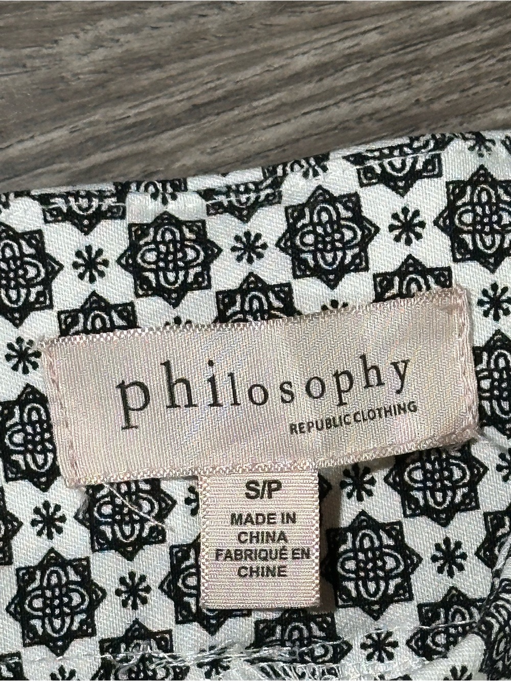 PHILOSOPHY Black & White Geometric Print Pull On Stretch Cropped Capri Pants S - Picture 6 of 9